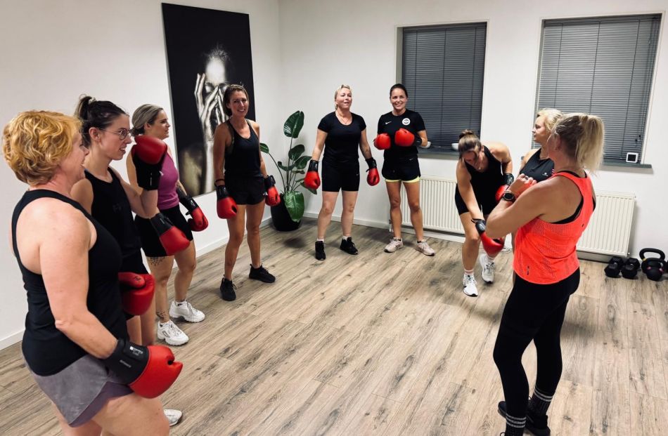 Hittetraining (hot boxing, tabata, breathwork)